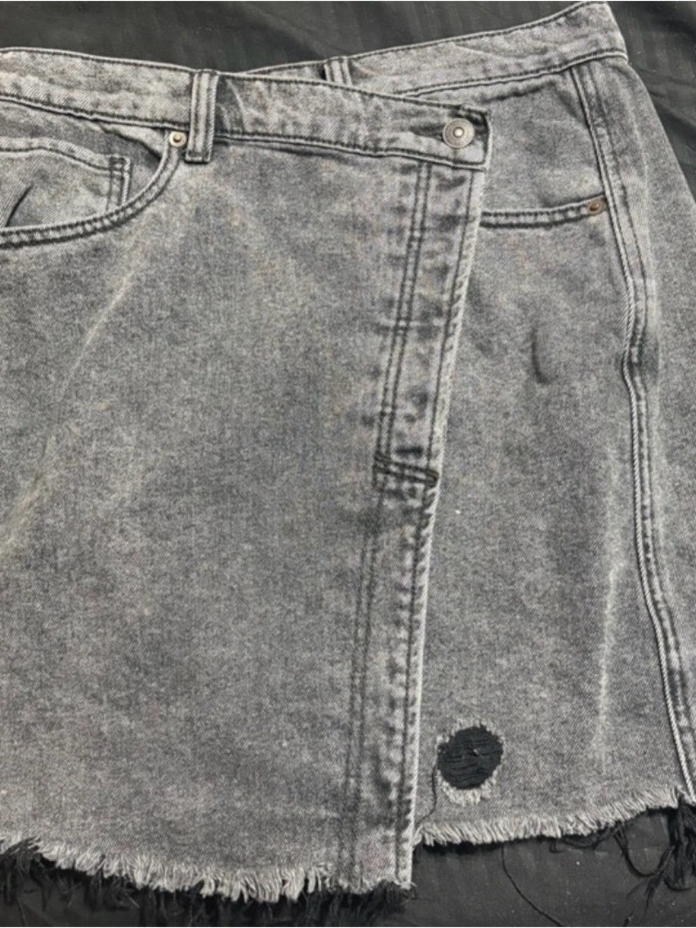 We The Free Men's Slim Straight Gray Washed Jeans